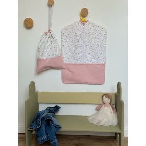 Óvodai vállfás zsák - Pillangós rét fehér alapon