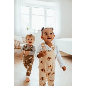 Állítható méretű leopárdos kantáros nadrág